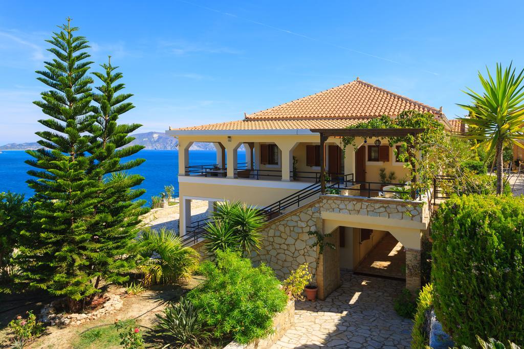 Villa Akros And Suites Keri Ngoại thất bức ảnh