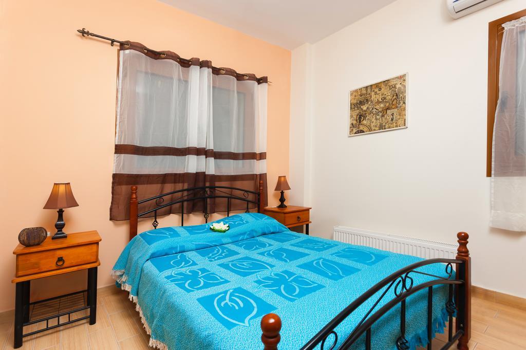 Villa Akros And Suites Keri Ngoại thất bức ảnh